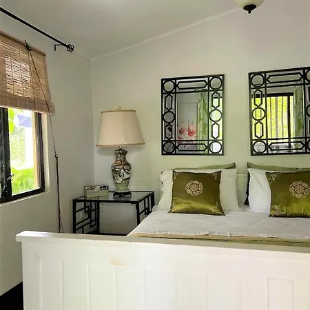 Casa Sophia: Triple Apartment Options with Wi-Fi Guapiles Exterior photo