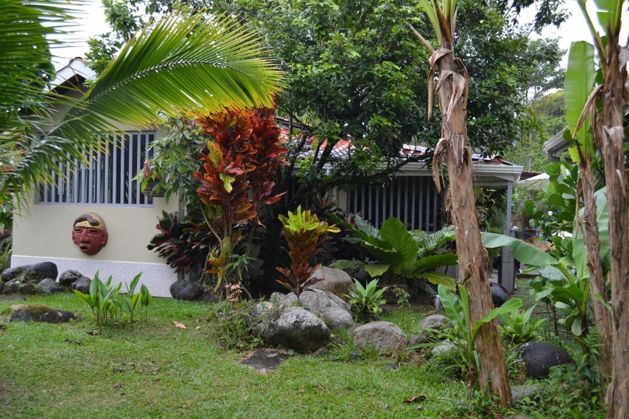 Casa Sophia: Triple Options With Wi-fi * Guapiles