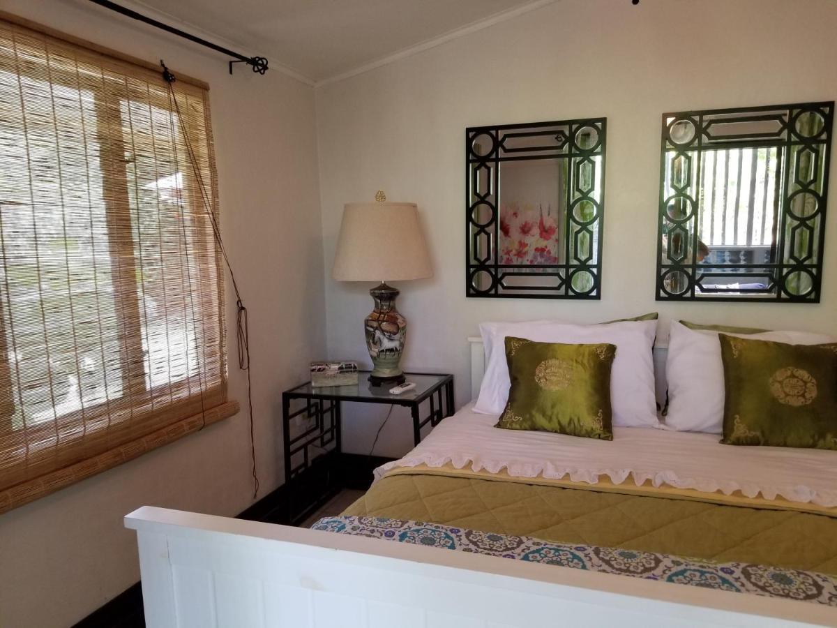 Apartment Casa Sophia: Triple Options With Wi-fi Guapiles